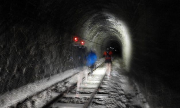 Camí de Ferro: una carrera entre railes de tren y única en el mundo