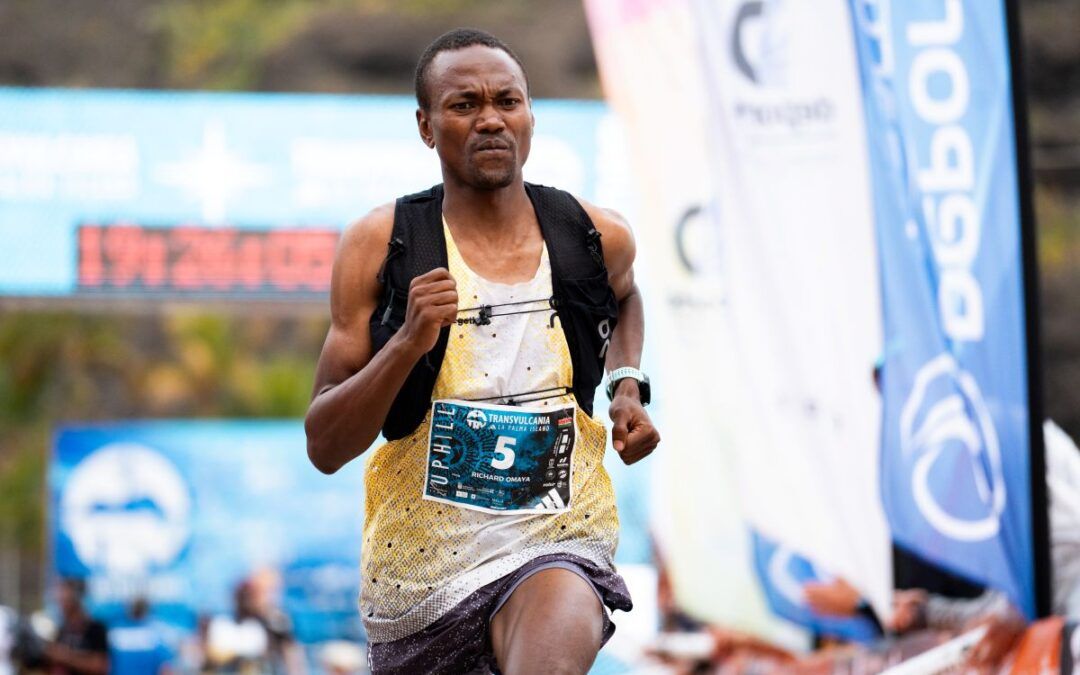 ¿QUIÉNES SON LOS KENIANOS QUE SE EXHIBIERON AYER BATIENDO LOS RÉCORDS DEL KILÓMETRO VERTICAL DE TRANSVULCANIA?